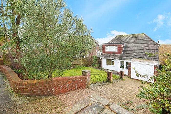 4 Bedroom Detached House For Sale In St. Helens Crescent, Hove, BN3