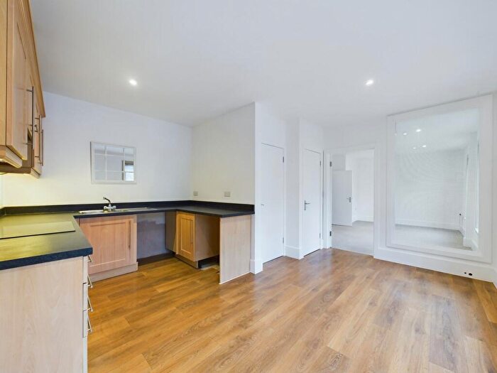 2 Bedroom Flat To Rent In High Street, Downham Market, Downham Market, PE38