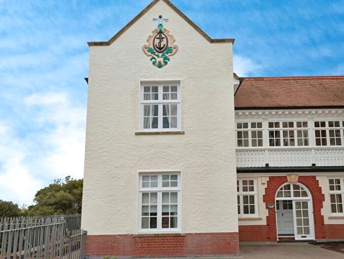 2 Bedroom Flat To Rent In Nore Road, Portishead, Bristol, BS20