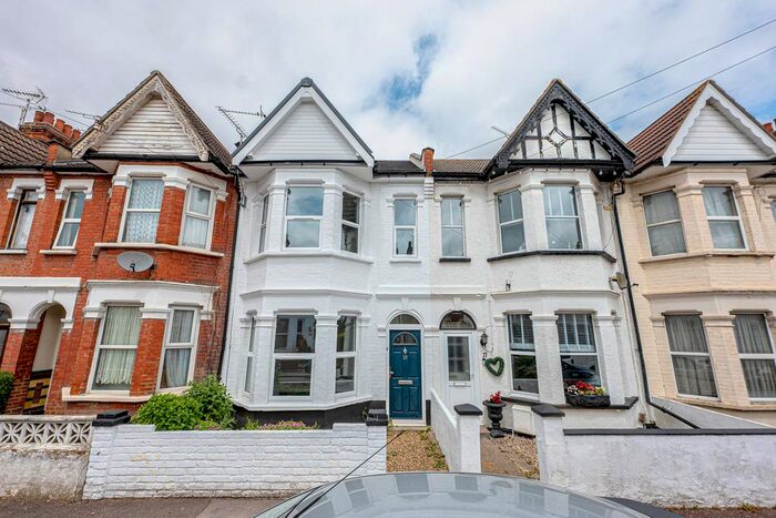 3 Bedroom Terraced House To Rent In Rayleigh Avenue, Westcliff-On-Sea, SS0