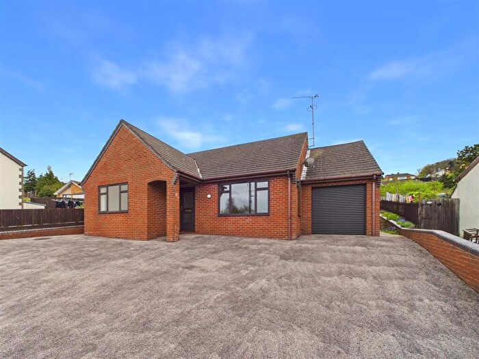 2 Bedroom Detached Bungalow For Sale In Ruspidge Road, Cinderford, GL14