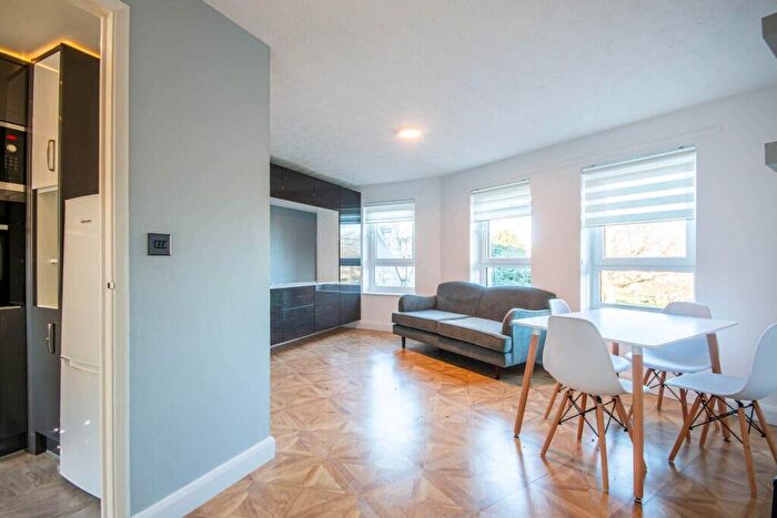 2 Bedroom Flat To Rent In L Edi Dt – Drum Terrace, Edinburgh, EH7