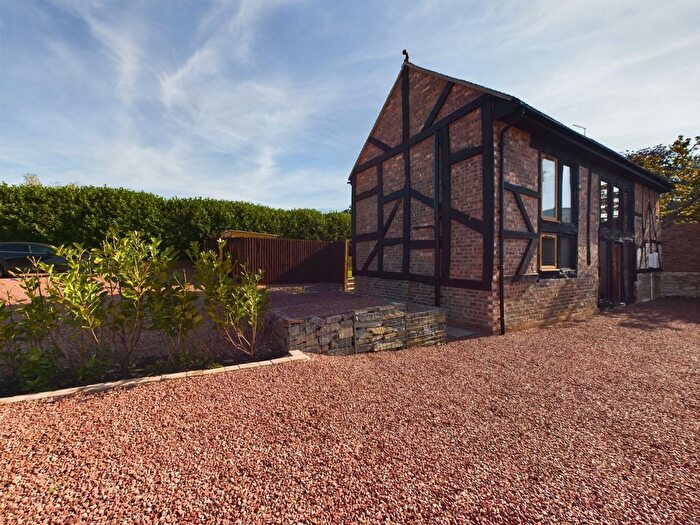 3 Bedroom Barn Conversion To Rent In Highleadon, Newent, GL18