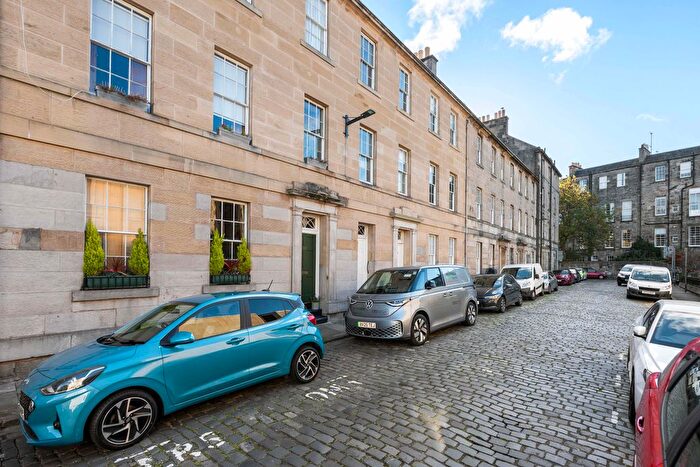 2 Bedroom Flat For Sale In Cheyne Street, Stockbridge, Edinburgh, EH4