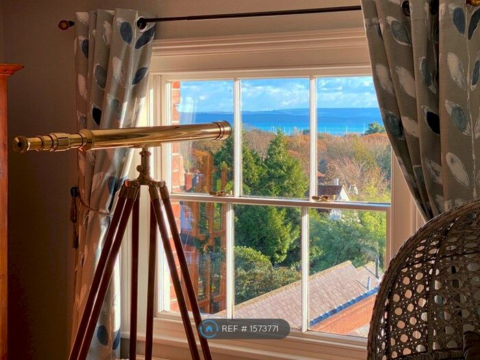 2 Bedroom Flat To Rent In Leeward House, Lymington, SO41