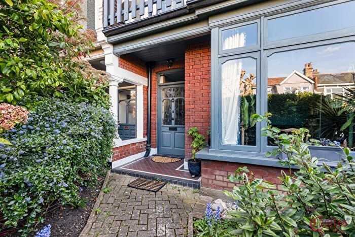 4 Bedroom Terraced House For Sale In Danvers Road, N8