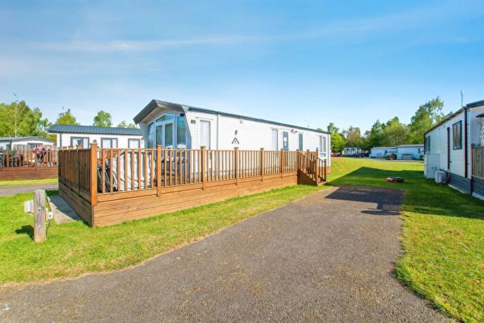 2 Bedroom Lodge For Sale In Kirkgate, Tydd St. Giles, Wisbech, PE13