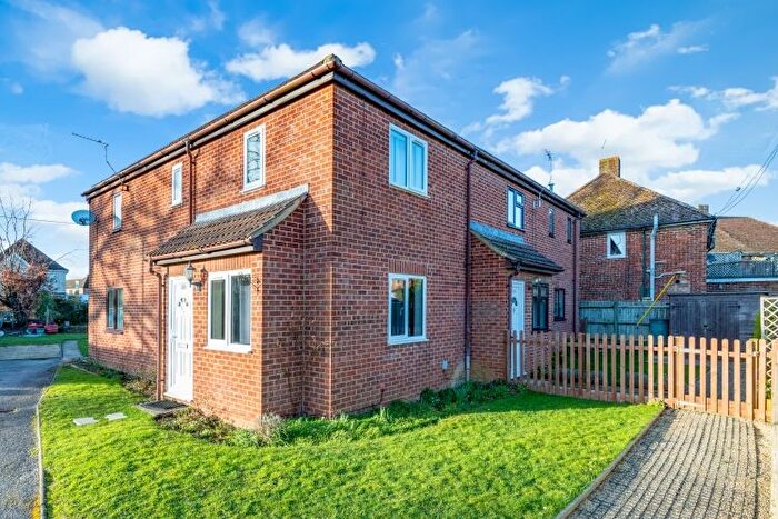 1 Bedroom Semi-Detached House To Rent In Buckingham Road, Bicester, OX26