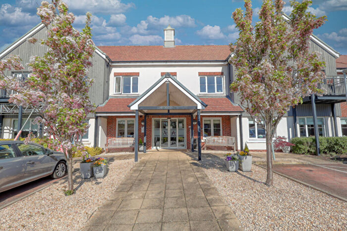 1 Bedroom Apartment For Sale In The Retreat, Princes Risborough, Buckinghamshire, HP27