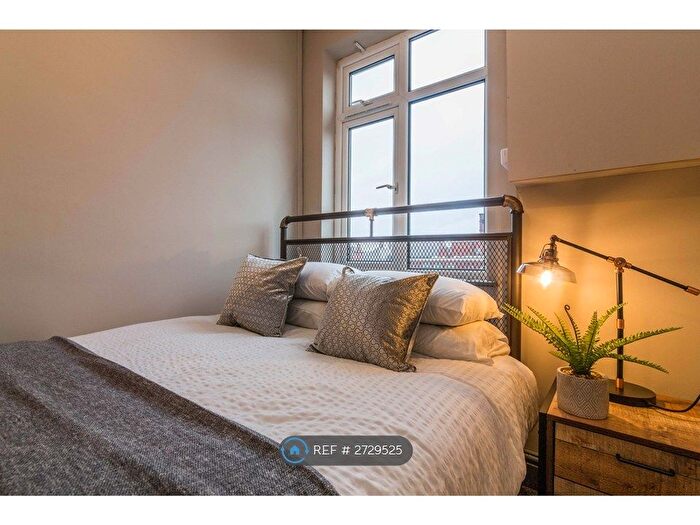 2 Bedroom Flat To Rent In Ebury Road, Nottingham, NG5