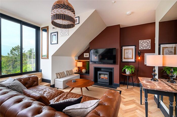 1 Bedroom Flat For Sale In City Road, St. Andrews, Fife, KY16