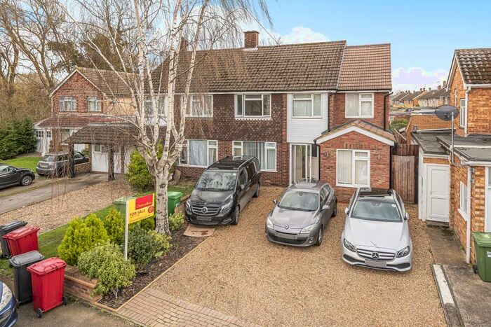 9 Bedroom Semi-Detached House To Rent In Colnbrook, Berkshire, SL3