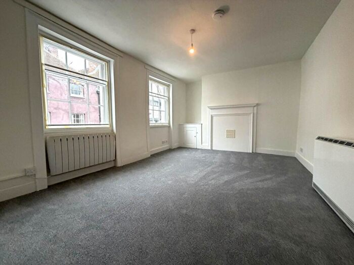 1 Bedroom Flat To Rent In Palace Street, Canterbury, CT1