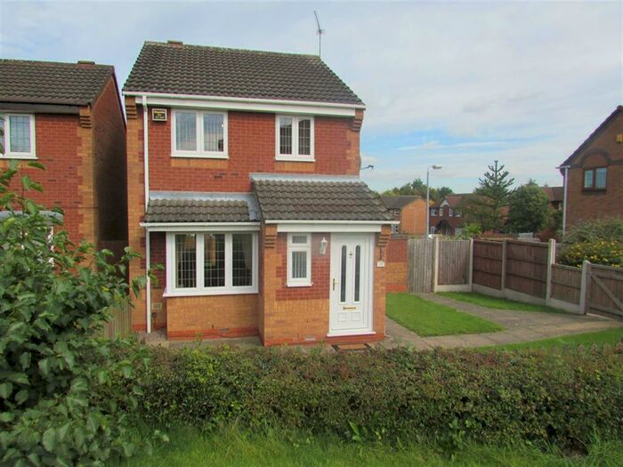 3 Bedroom Detached House To Rent In Somerset Close, Tamworth, Staffordshire, B78