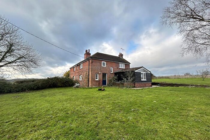 3 Bedroom Cottage To Rent In Mortimer, Berkshire, RG7