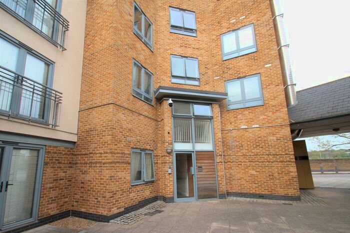 1 Bedroom Flat To Rent In Ballantyne Drive, Colchester, CO2