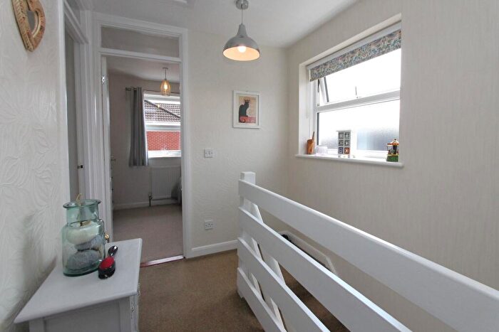 3 Bedroom Semi-Detached House For Sale In Norbury Drive, Brierley Hill, DY5