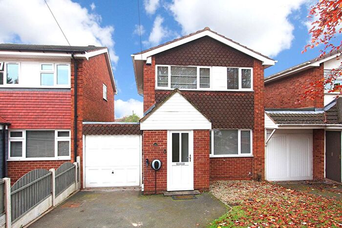 3 Bedroom Link Detached House To Rent In Amos Lane, Wednesfield, Wolverhampton, WV11