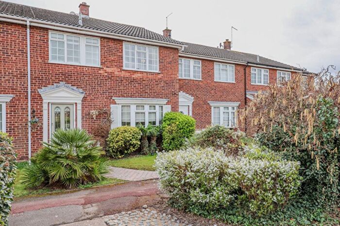 3 Bedroom Terraced House For Sale In Collins Way, Leigh-On-Sea, SS9