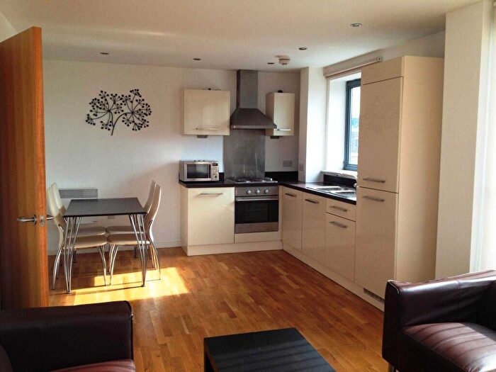 2 Bedroom Apartment To Rent In Lower Ormond Street, Pearl House, M1