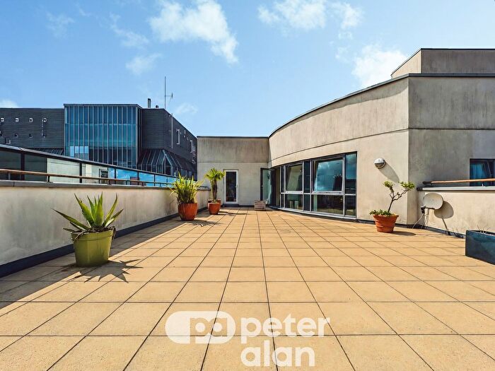 2 Bedroom Penthouse To Rent In Landmark Place, Cardiff, CF10