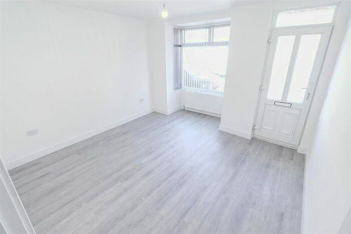 3 Bedroom Terraced House To Rent In Fife Street, Nuneaton, CV11