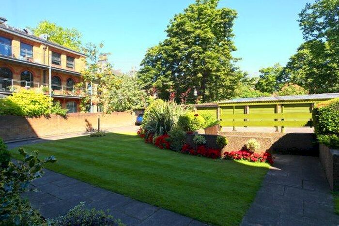 1 Bedroom Flat To Rent In Augustus Road, London, SW19