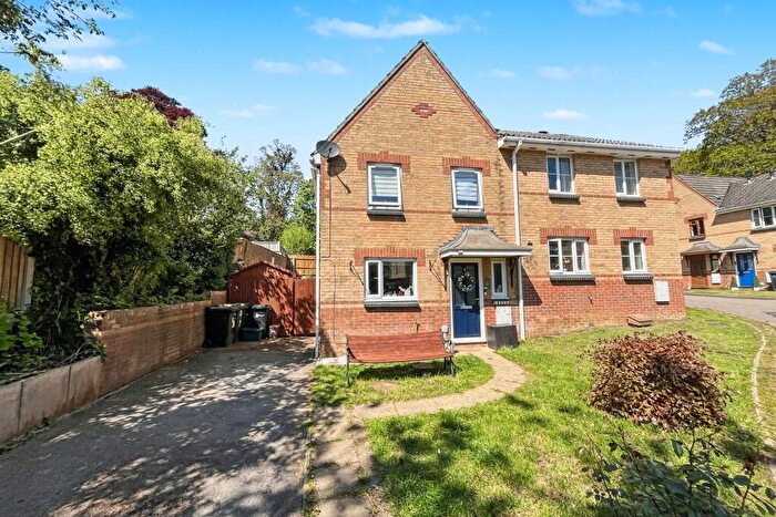 3 Bedroom Semi Detached House For Sale In Verwood, BH31