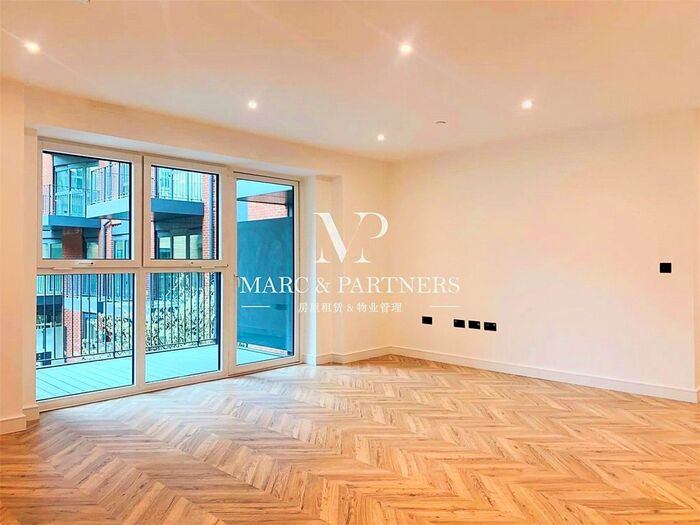 2 Bedroom Flat To Rent In Royal Exchange, London, KT1