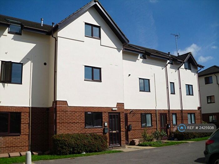 1 Bedroom Flat To Rent In St John's Court, Cheltenham, GL50