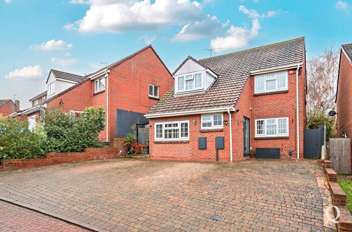 4 Bedroom Detached House For Sale In Gaze Hill Avenue, Sittingbourne, Kent, ME10