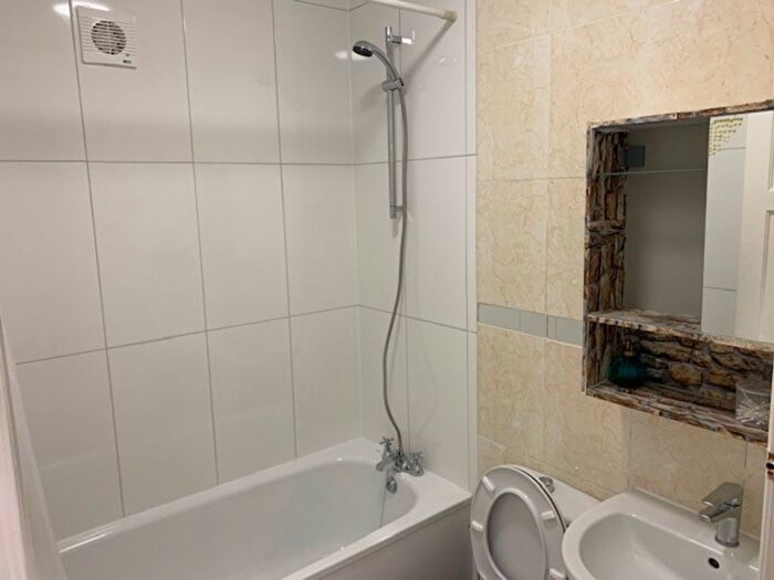 1 Bedroom Flat To Rent In Fernham Road, Thornton Heath, CR7