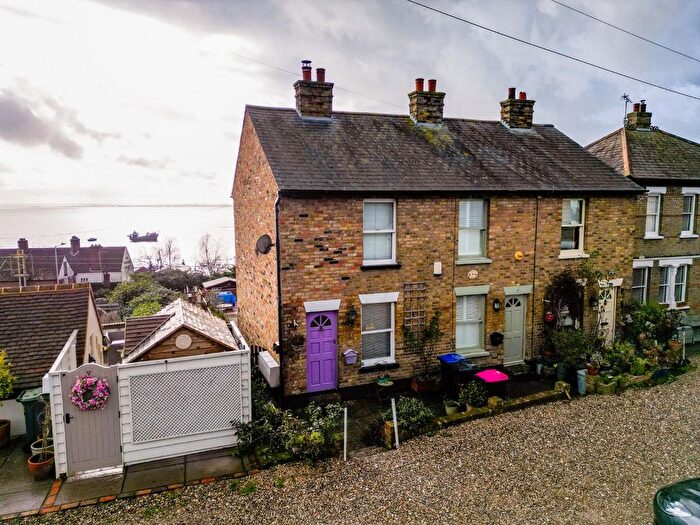 2 Bedroom Cottage For Sale In Billet Lane, Leigh-On-Sea, SS9