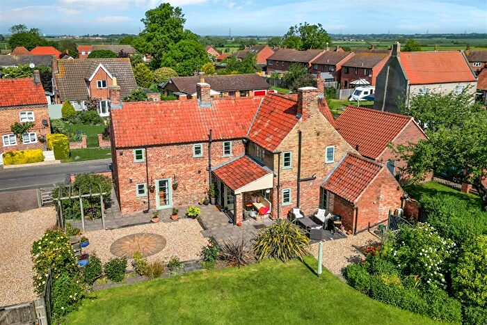 4 Bedroom Detached House For Sale In Barnby Lane, Claypole, NG23