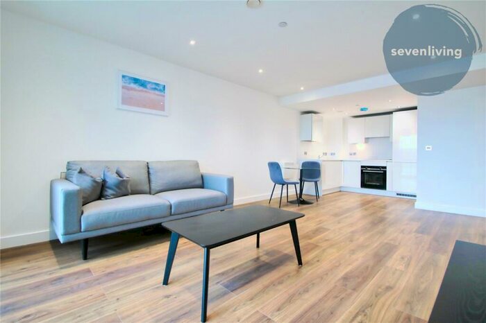 1 Bedroom Apartment To Rent In The Grand Exchange, Market Street, Bracknell, Berkshire, RG12