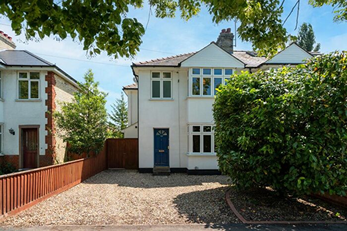 3 Bedroom Semi-Detached House For Sale In Mowbray Road, Cambridge, CB1