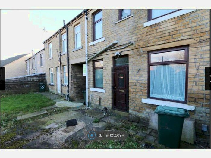 2 Bedroom Terraced House To Rent In Cranbrook Street, Bradford, BD5