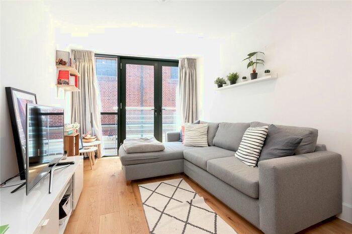 1 Bedroom Flat To Rent In Wakefield Road, Richmond, London, TW10