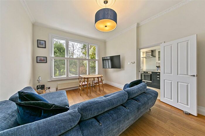 2 Bedroom Flat For Sale In St. Georges Road, St Margarets, Middx, TW1