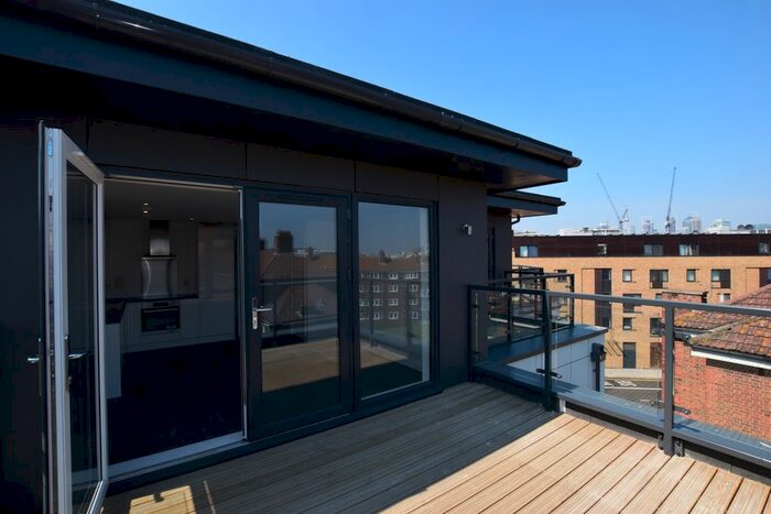 1 Bedroom Flat To Rent In Blackwall Lane, London, SE10