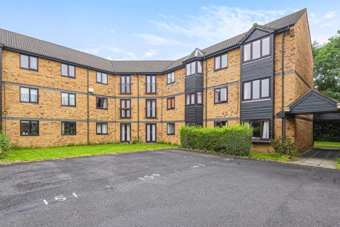 2 Bedroom Apartment To Rent In Heron Drive, Bicester, OX26