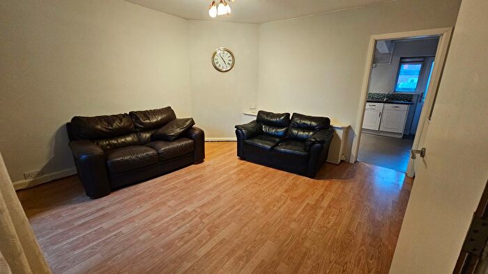 3 Bedroom Terraced House To Rent In Langworthy Road, Salford, M6