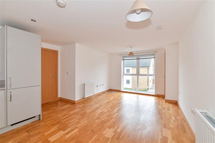 2 Bedroom Flat For Sale In Olympia Way, Whitstable, Kent, CT5