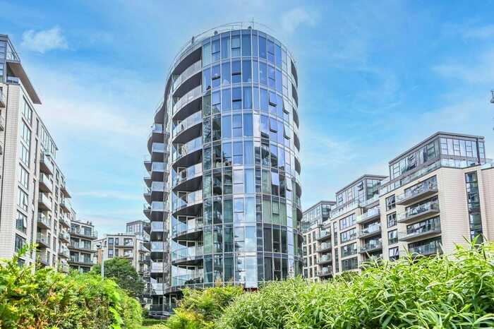 3 Bedroom Flat To Rent In Pinnacle House, Battersea Reach, Wandsworth, London, SW18
