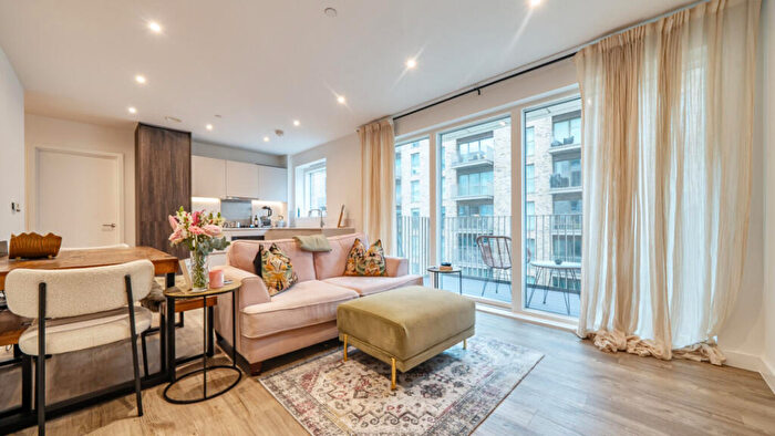 1 Bedroom Flat For Sale In Whittle Road, Kidbrooke, SE3