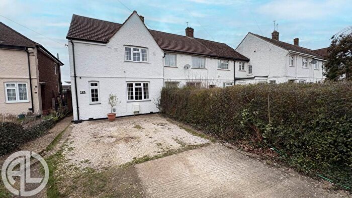 3 Bedroom End Of Terrace House For Sale In Mullway, Letchworth Garden City, SG6