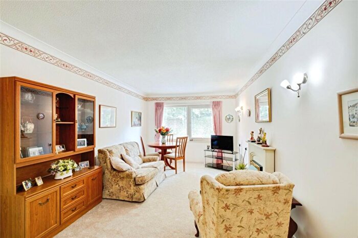 1 Bedroom Apartment For Sale In Homecorfe House, Broadstone, BH18