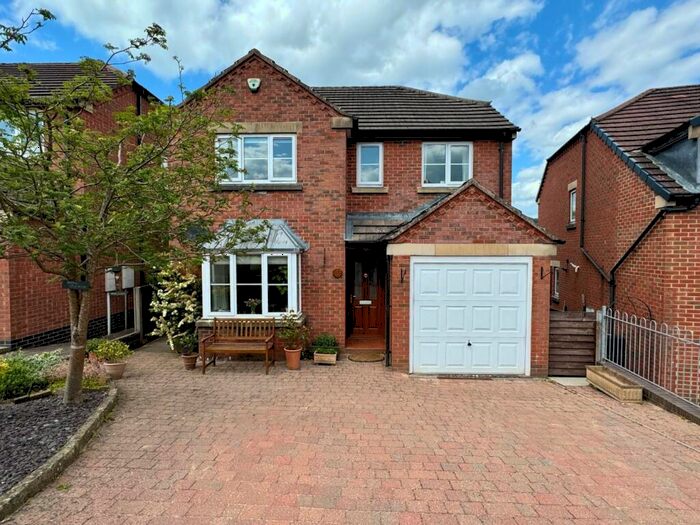 4 Bedroom Detached House For Sale In Meadow End, Wirksworth, Matlock, DE4