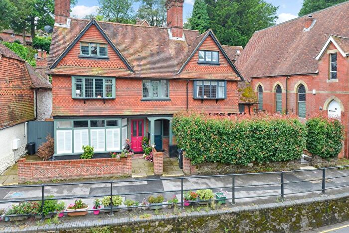 3 Bedroom Maisonette To Rent In Lower Street, Haslemere, GU27