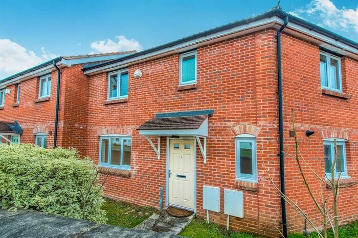 3 Bedroom Property To Rent In Beechfields, Taunton, TA1